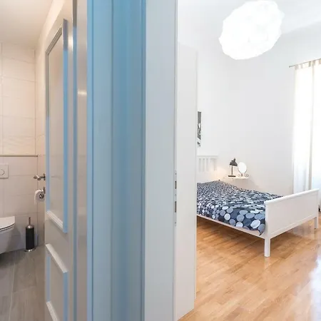 Nikili Old Apartman *