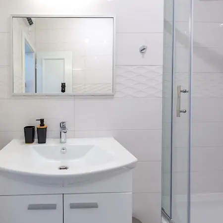 Apartman Nikili Old *