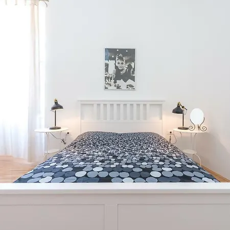 Nikili Old Apartment