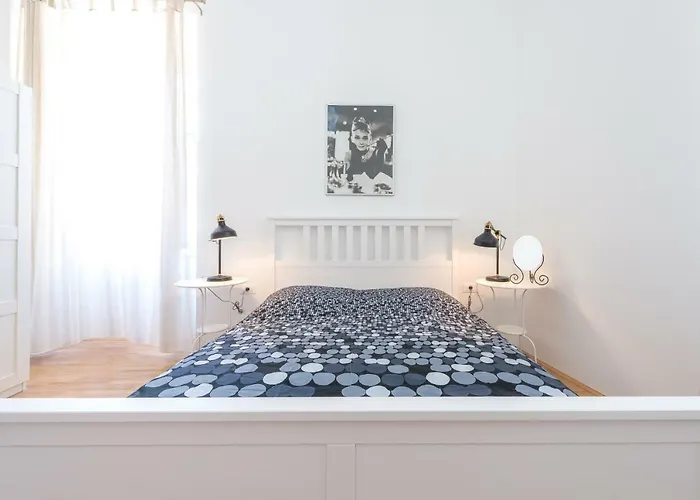 Nikili Old Appartement